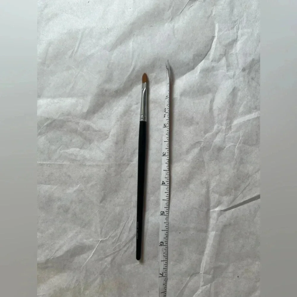 shu uemura Brush 6M Sable Lip & Concealer Brush Japan New